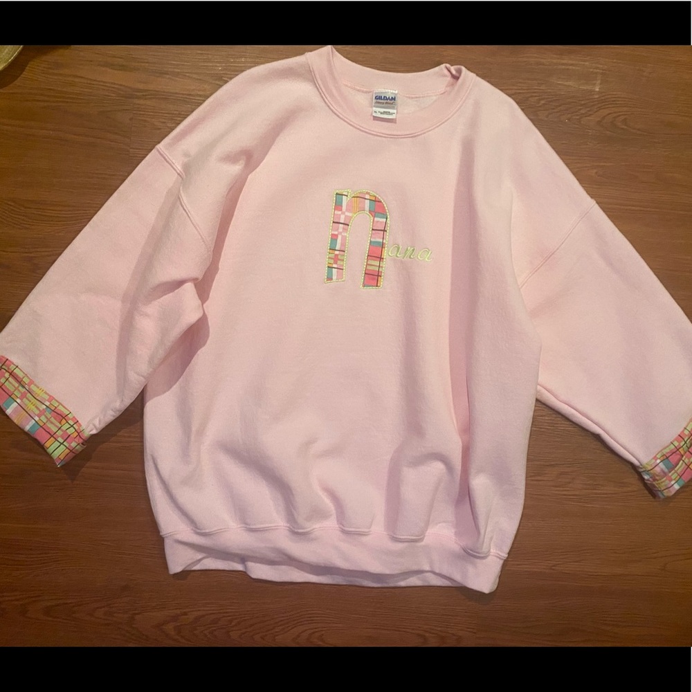 Embroidered Appliqué “NANA” Pink Sweatshirt